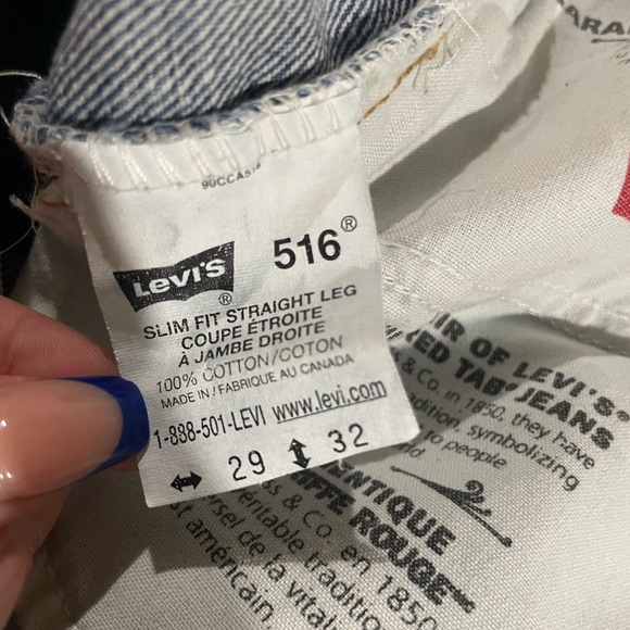 Levis Straight Leg Jeans - Picture 5 of 5